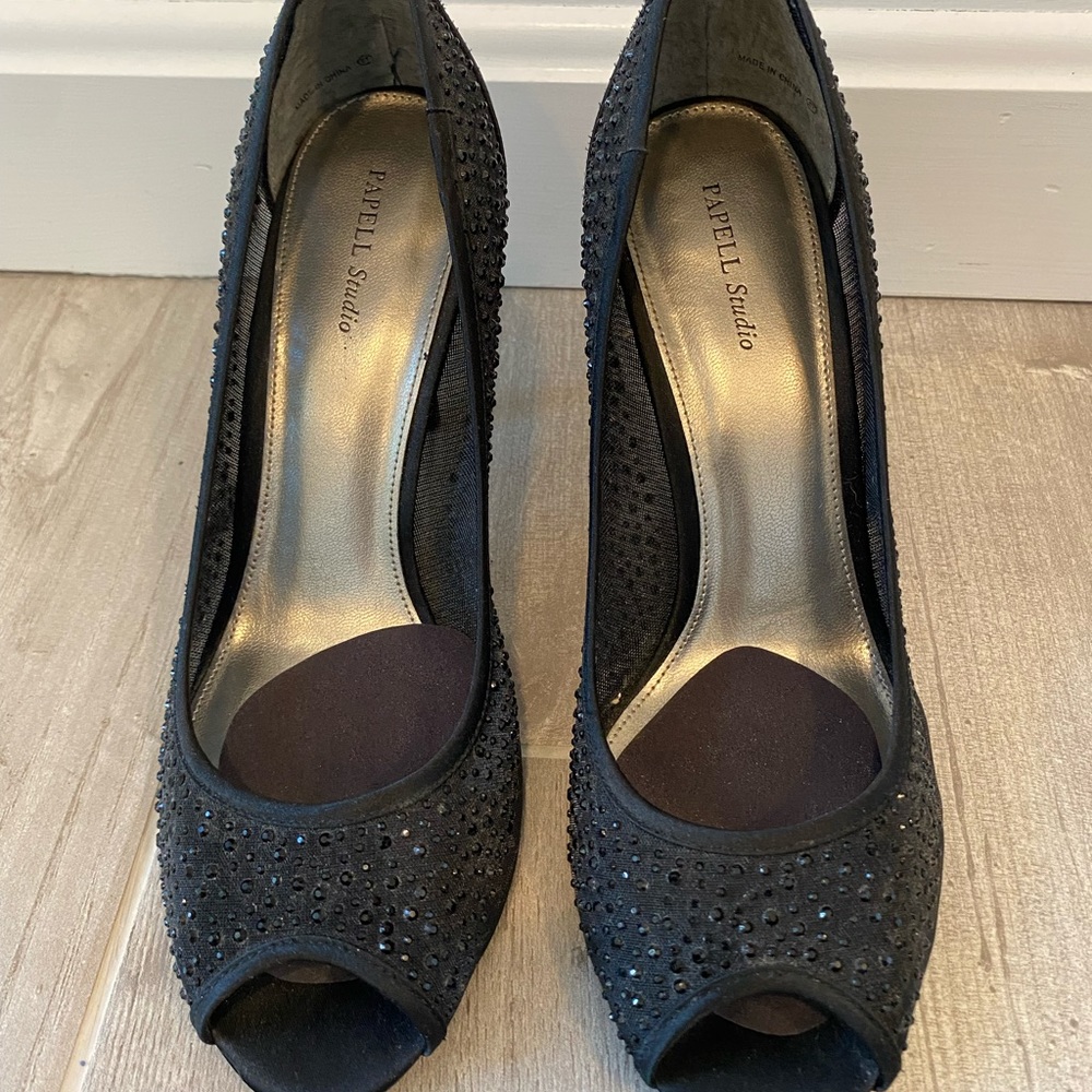 Black dress 3.5" heels